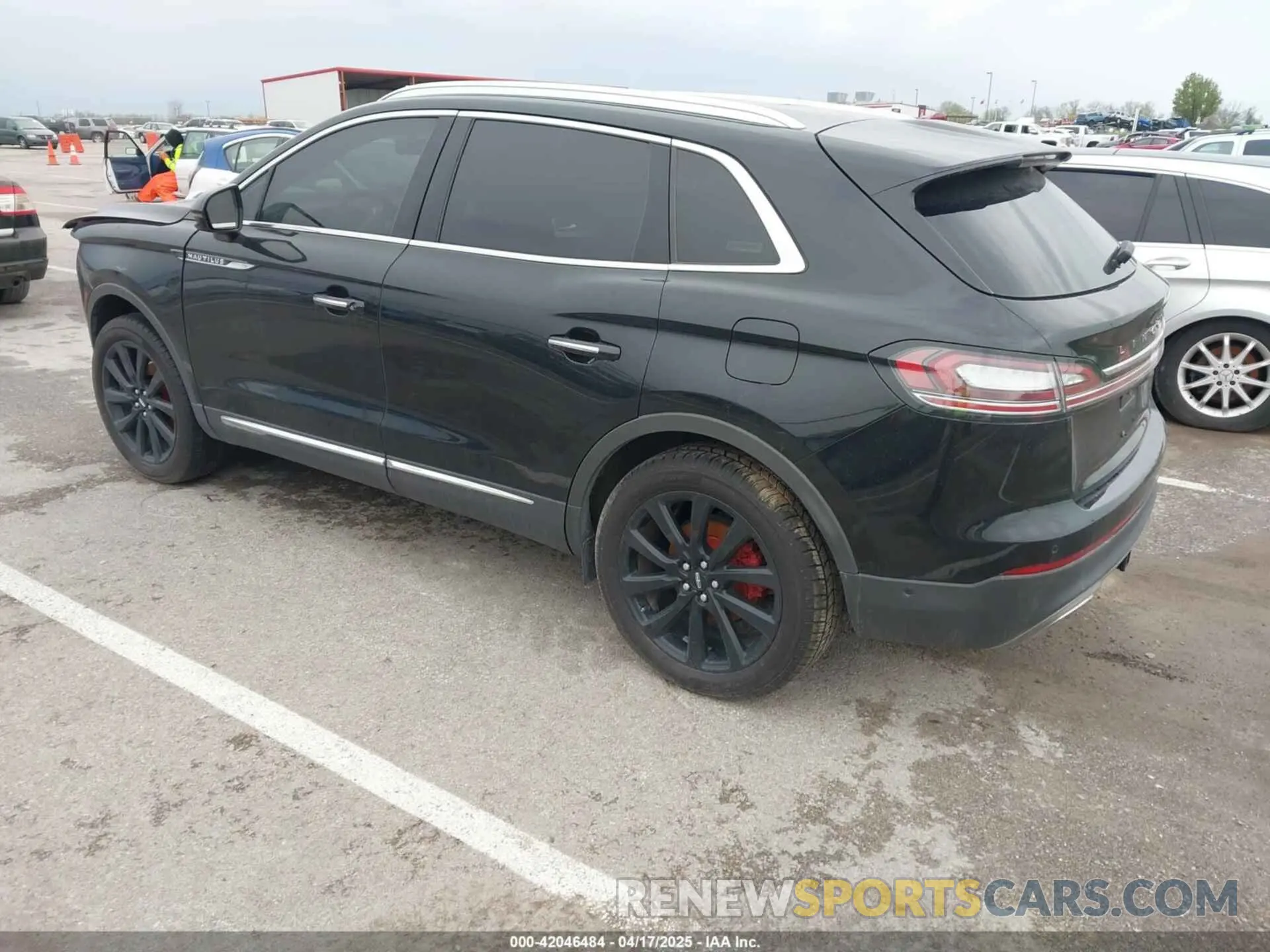 3 Фотография поврежденного автомобиля 2LMPJ8K93LBL23886 LINCOLN NAUTILUS 2020