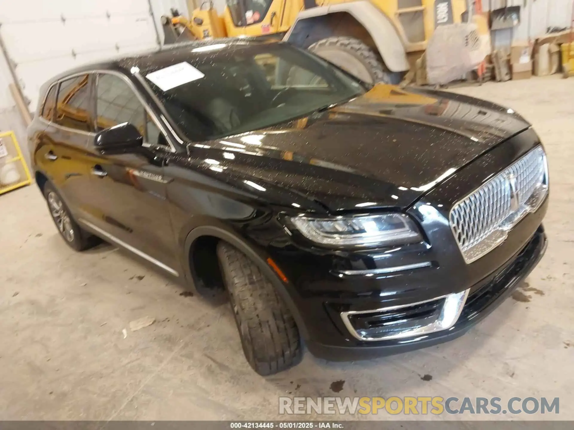 1 Photograph of a damaged car 2LMPJ8K96LBL17130 LINCOLN NAUTILUS 2020