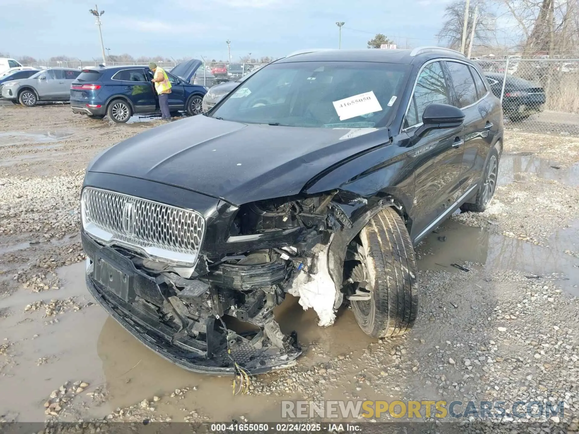 2 Photograph of a damaged car 2LMPJ8KP0LBL03951 LINCOLN NAUTILUS 2020