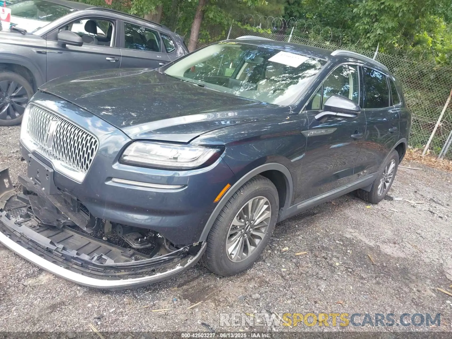 2 Photograph of a damaged car 2LMPJ6J96NBL02846 LINCOLN NAUTILUS 2022