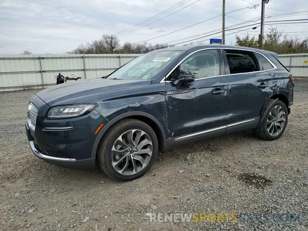 1 Photograph of a damaged car 2LMPJ8K96NBL07376 LINCOLN NAUTILUS 2022