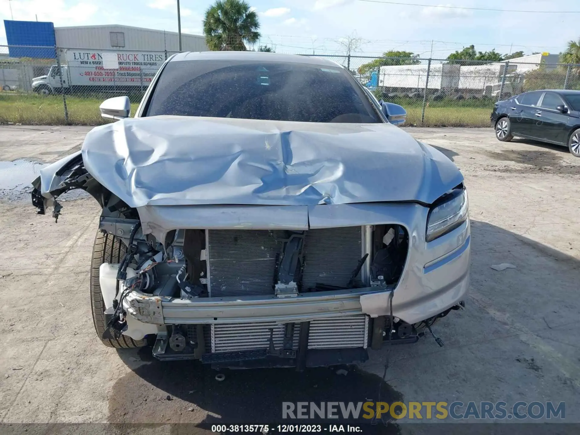 6 Photograph of a damaged car 2LMPJ6K93PBL12705 LINCOLN NAUTILUS 2023