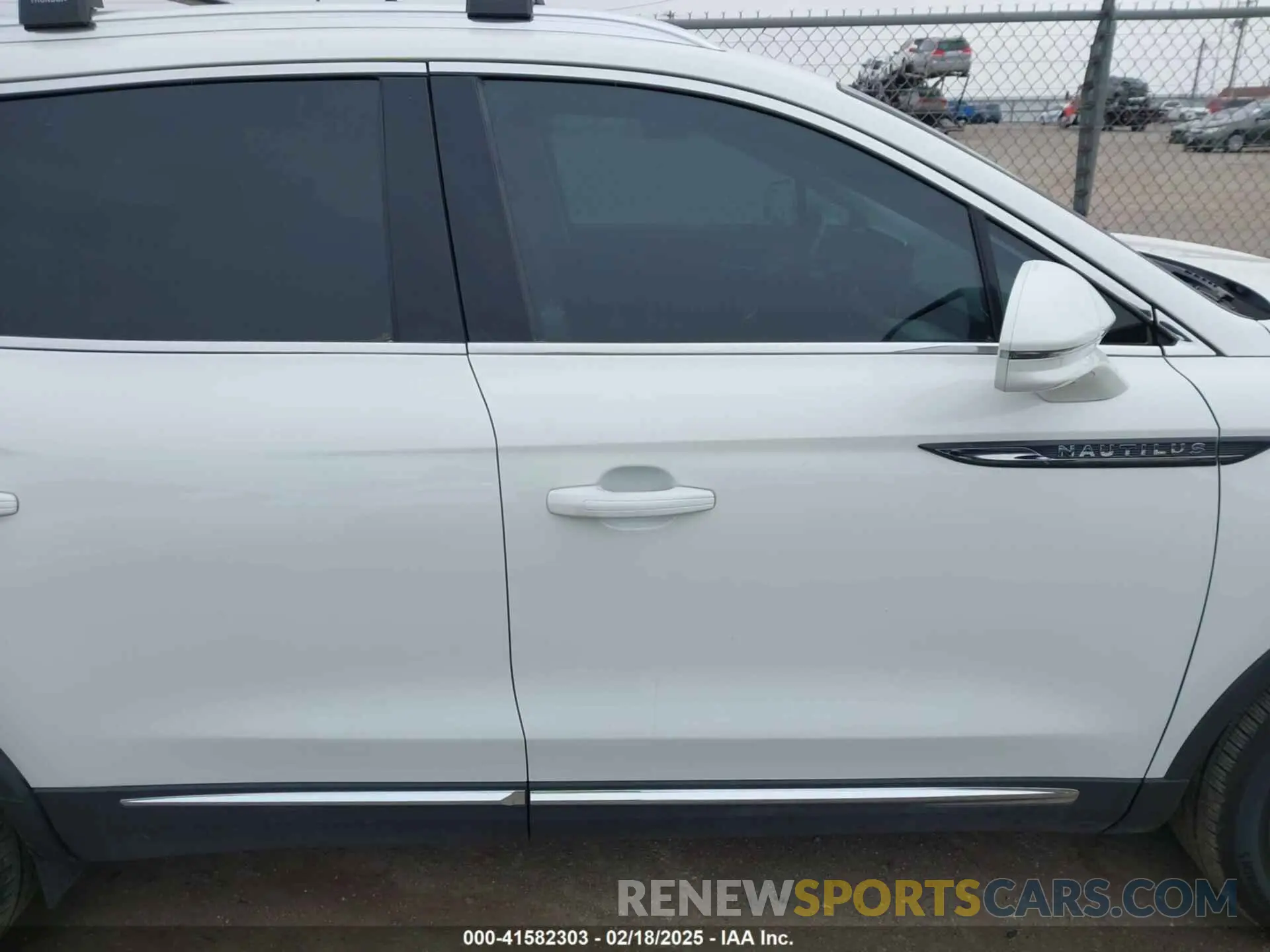14 Photograph of a damaged car 2LMPJ6K94PBL18027 LINCOLN NAUTILUS 2023