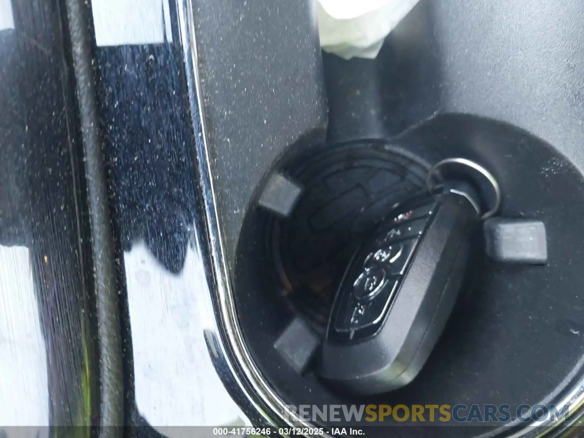 11 Photograph of a damaged car 2LMPJ8KP4PBL27398 LINCOLN NAUTILUS 2023