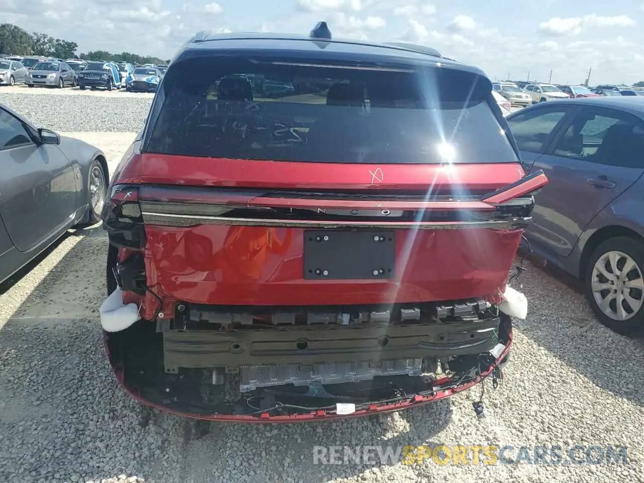 6 Photograph of a damaged car 5LMPJ8KA3RJ862807 LINCOLN NAUTILUS 2024