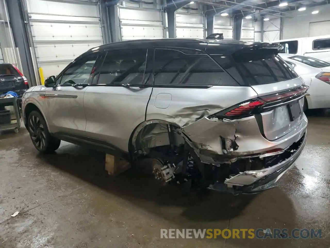 2 Photograph of a damaged car 5LMPJ8KA7RJ798321 LINCOLN NAUTILUS 2024