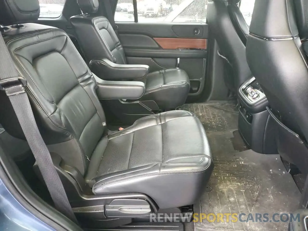 11 Фотография поврежденного автомобиля 5LMJJ2LT1KEL17920 LINCOLN NAVIGATOR 2019