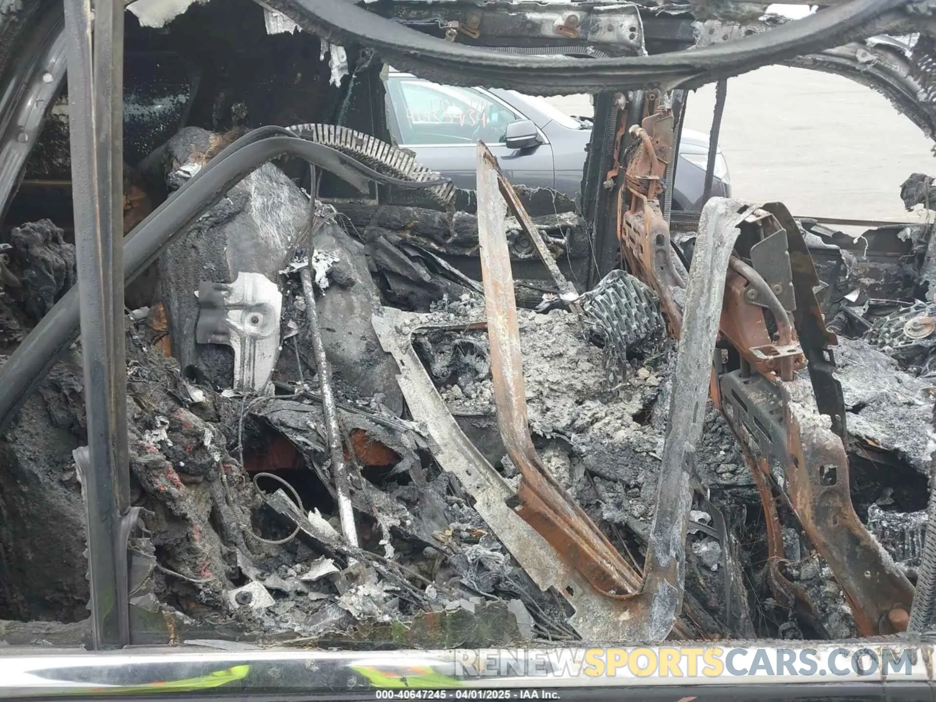 8 Photograph of a damaged car 5LMJJ2LT3KEL00715 LINCOLN NAVIGATOR 2019