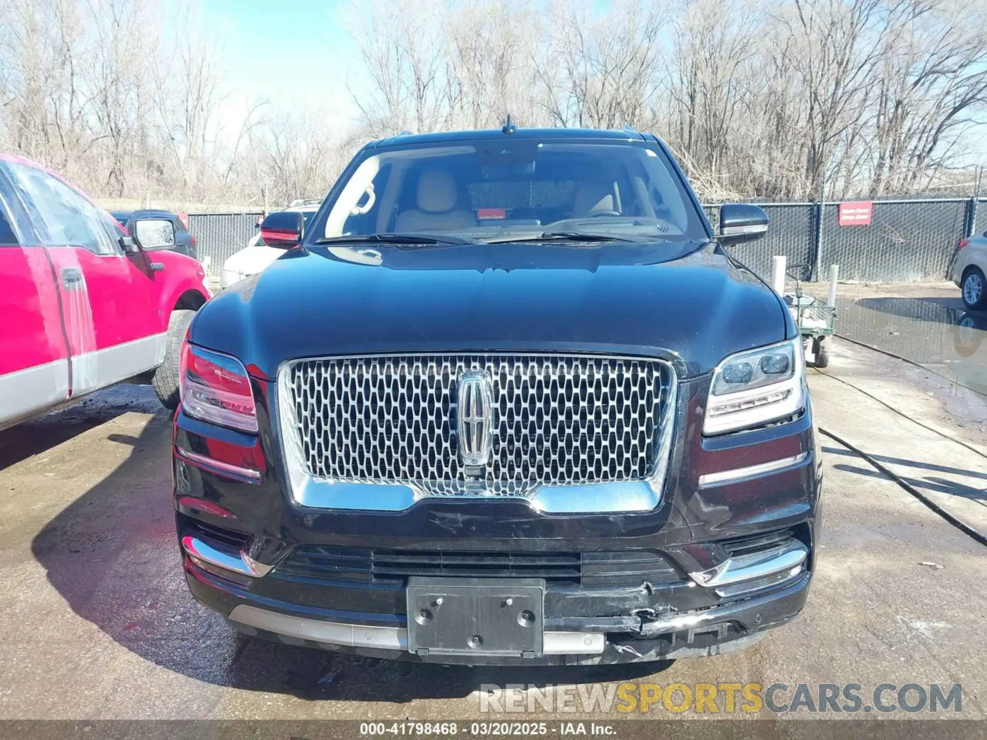 13 Фотография поврежденного автомобиля 5LMJJ2LT4KEL24070 LINCOLN NAVIGATOR 2019