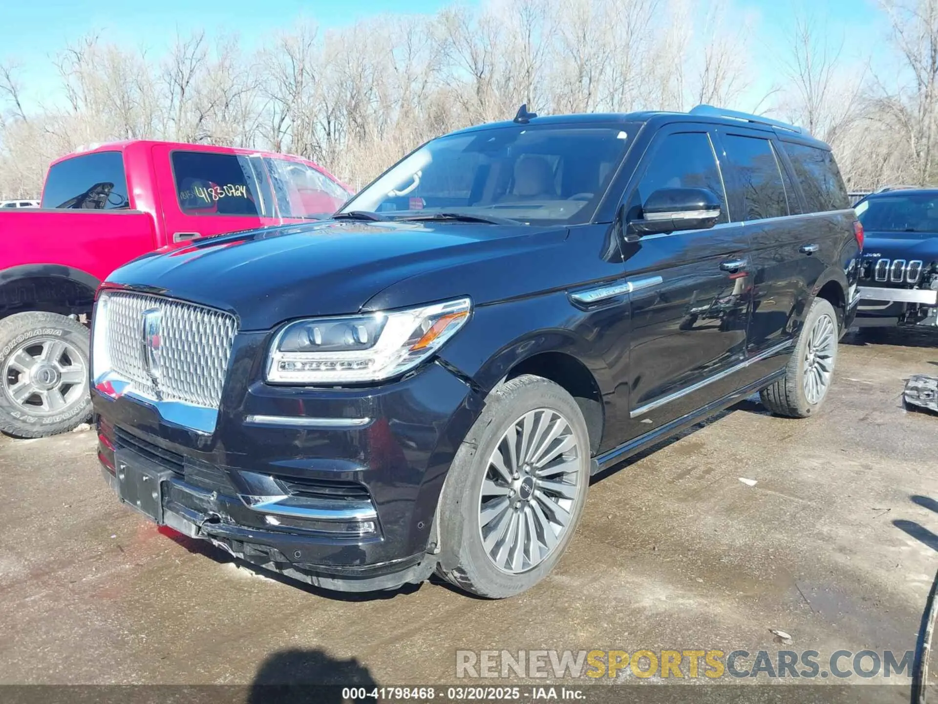 2 Фотография поврежденного автомобиля 5LMJJ2LT4KEL24070 LINCOLN NAVIGATOR 2019