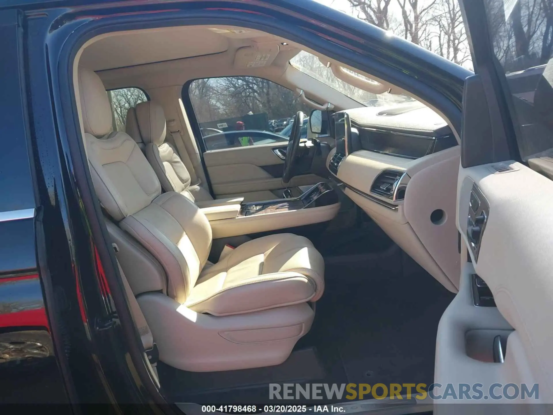 5 Фотография поврежденного автомобиля 5LMJJ2LT4KEL24070 LINCOLN NAVIGATOR 2019