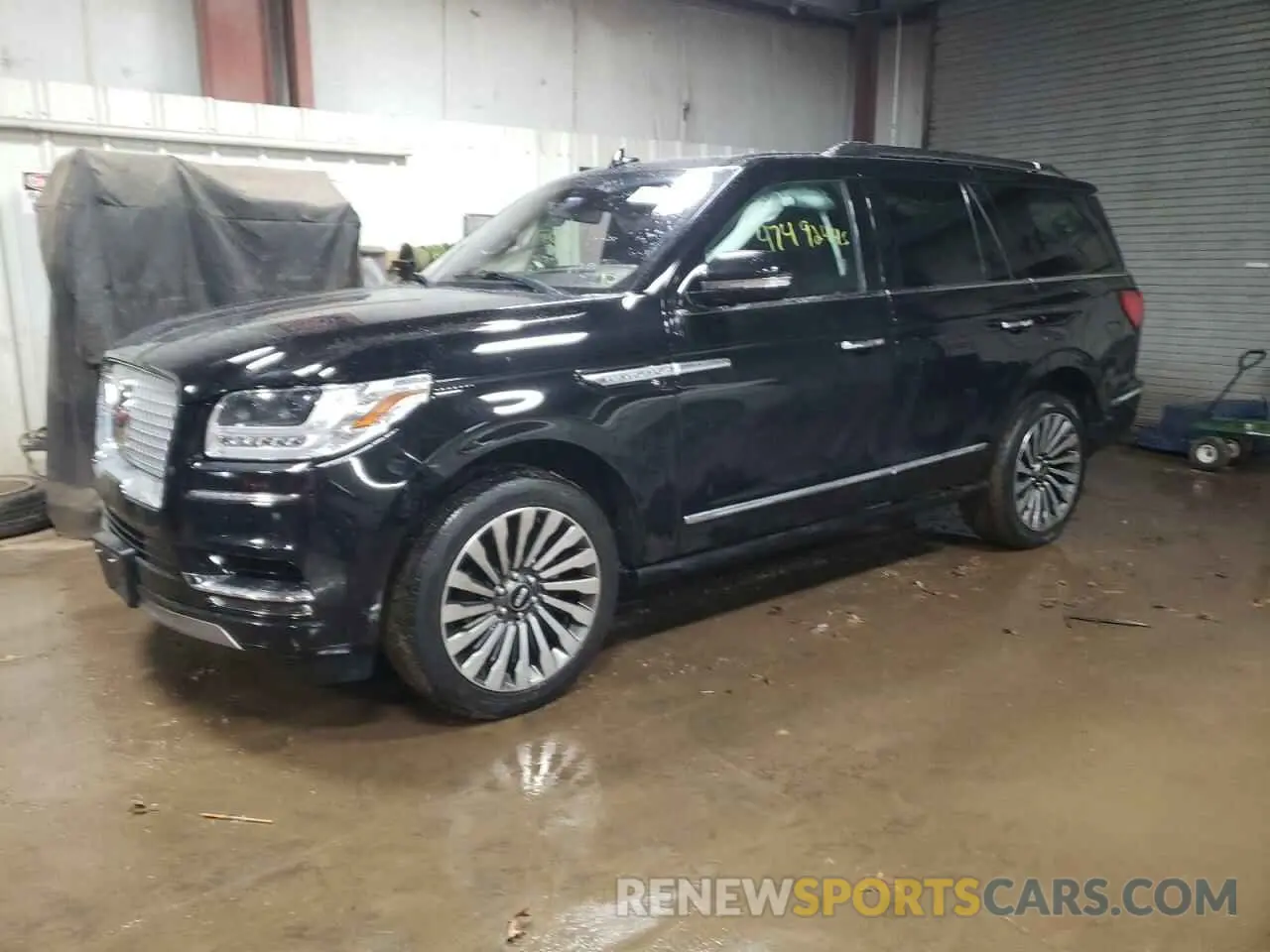 1 Photograph of a damaged car 5LMJJ2LT5KEL17211 LINCOLN NAVIGATOR 2019