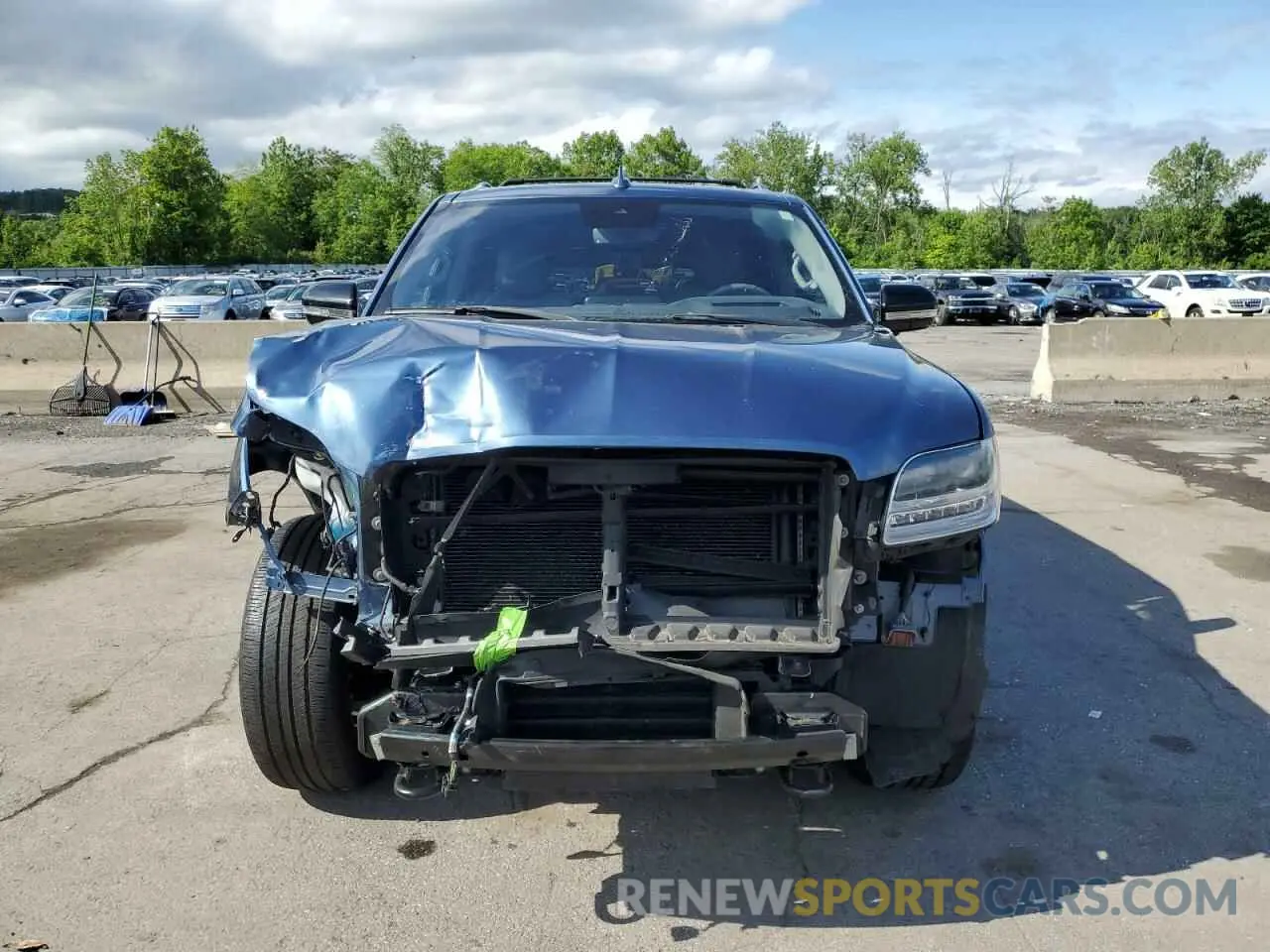 5 Photograph of a damaged car 5LMJJ2LT7KEL14794 LINCOLN NAVIGATOR 2019