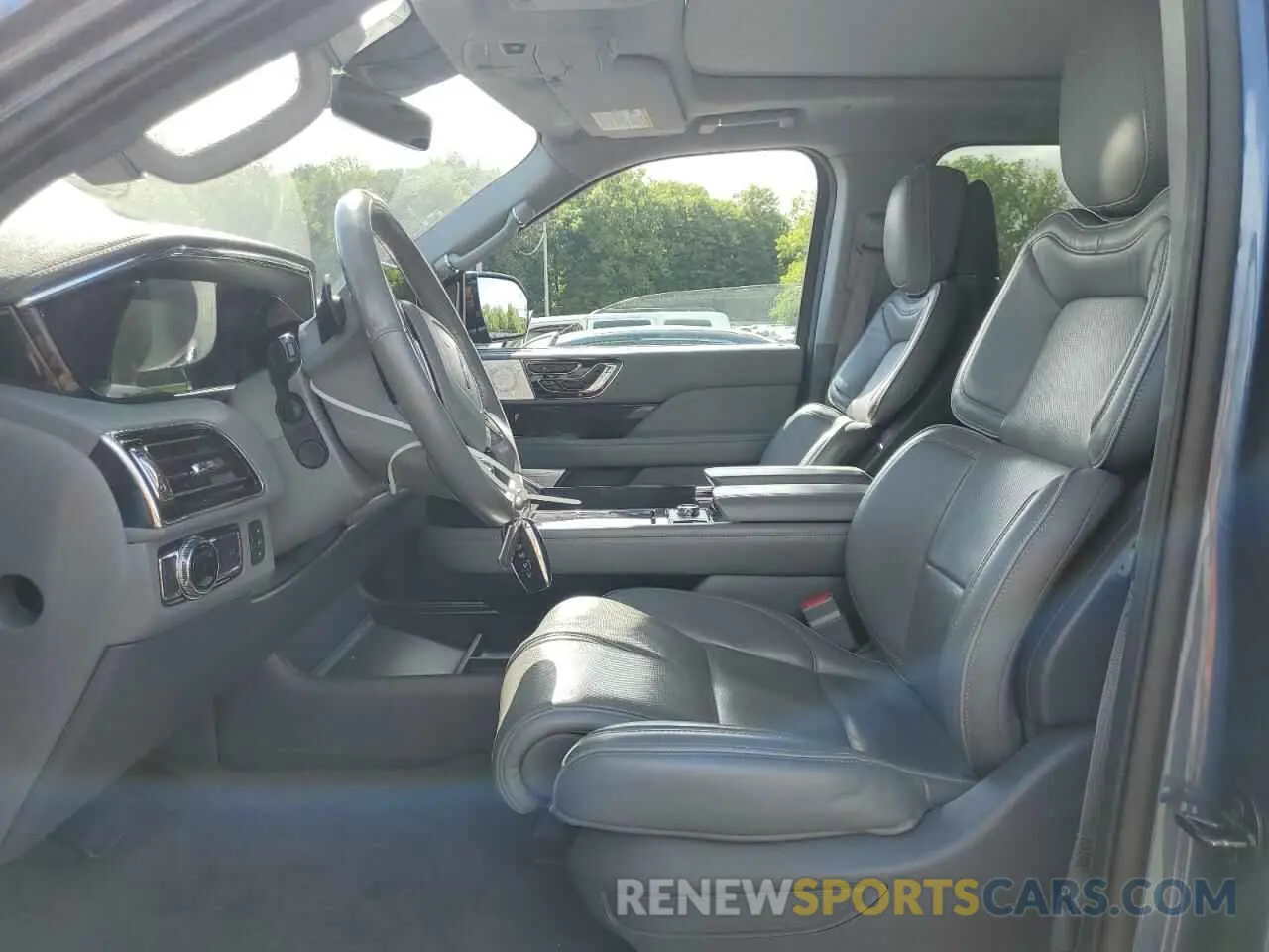 7 Photograph of a damaged car 5LMJJ2LT7KEL14794 LINCOLN NAVIGATOR 2019