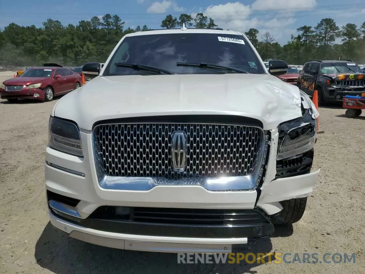 5 Фотография поврежденного автомобиля 5LMJJ2LT9KEL13923 LINCOLN NAVIGATOR 2019