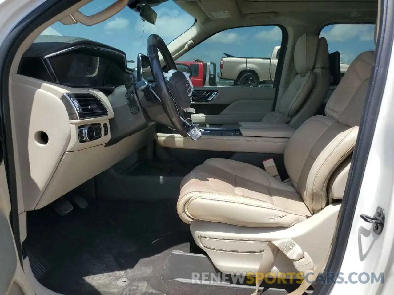 7 Фотография поврежденного автомобиля 5LMJJ2LT9KEL13923 LINCOLN NAVIGATOR 2019