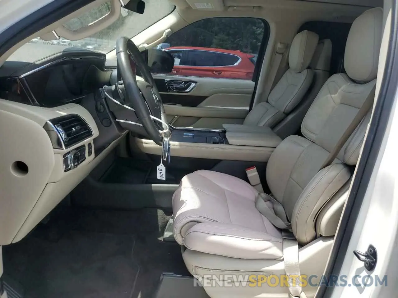 7 Photograph of a damaged car 5LMJJ2LT9KEL19544 LINCOLN NAVIGATOR 2019