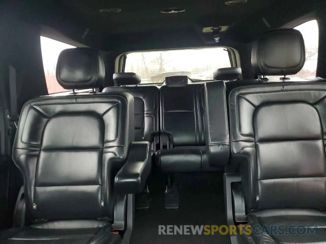 10 Фотография поврежденного автомобиля 5LMJJ3JT5KEL06931 LINCOLN NAVIGATOR 2019
