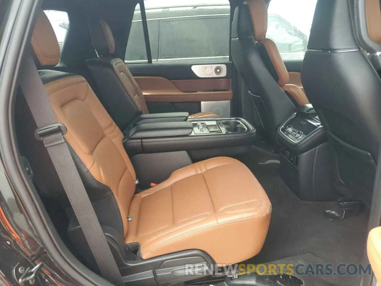 11 Фотография поврежденного автомобиля 5LMJJ2LT5LEL03276 LINCOLN NAVIGATOR 2020
