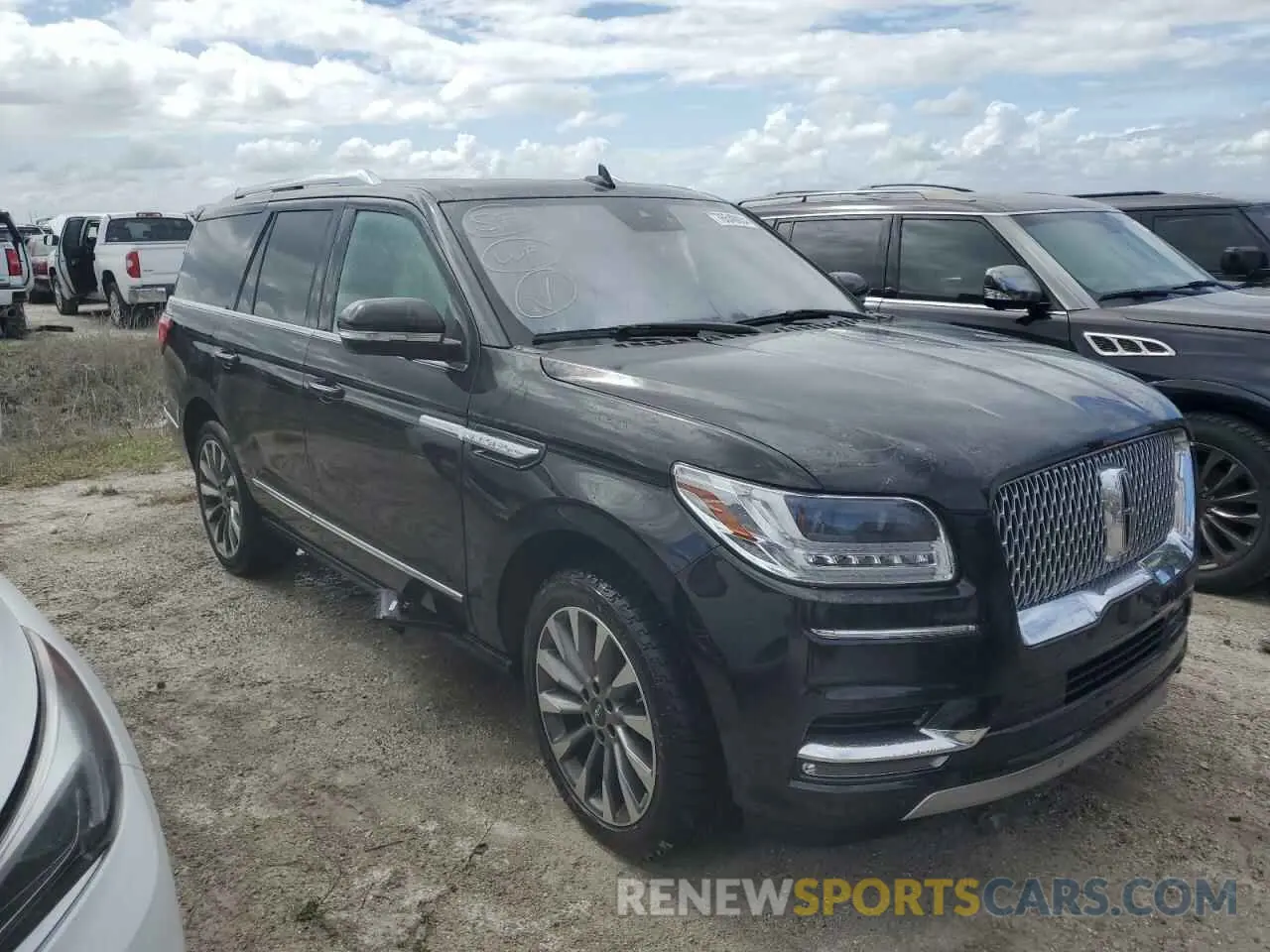 4 Фотография поврежденного автомобиля 5LMJJ2LT5LEL03276 LINCOLN NAVIGATOR 2020