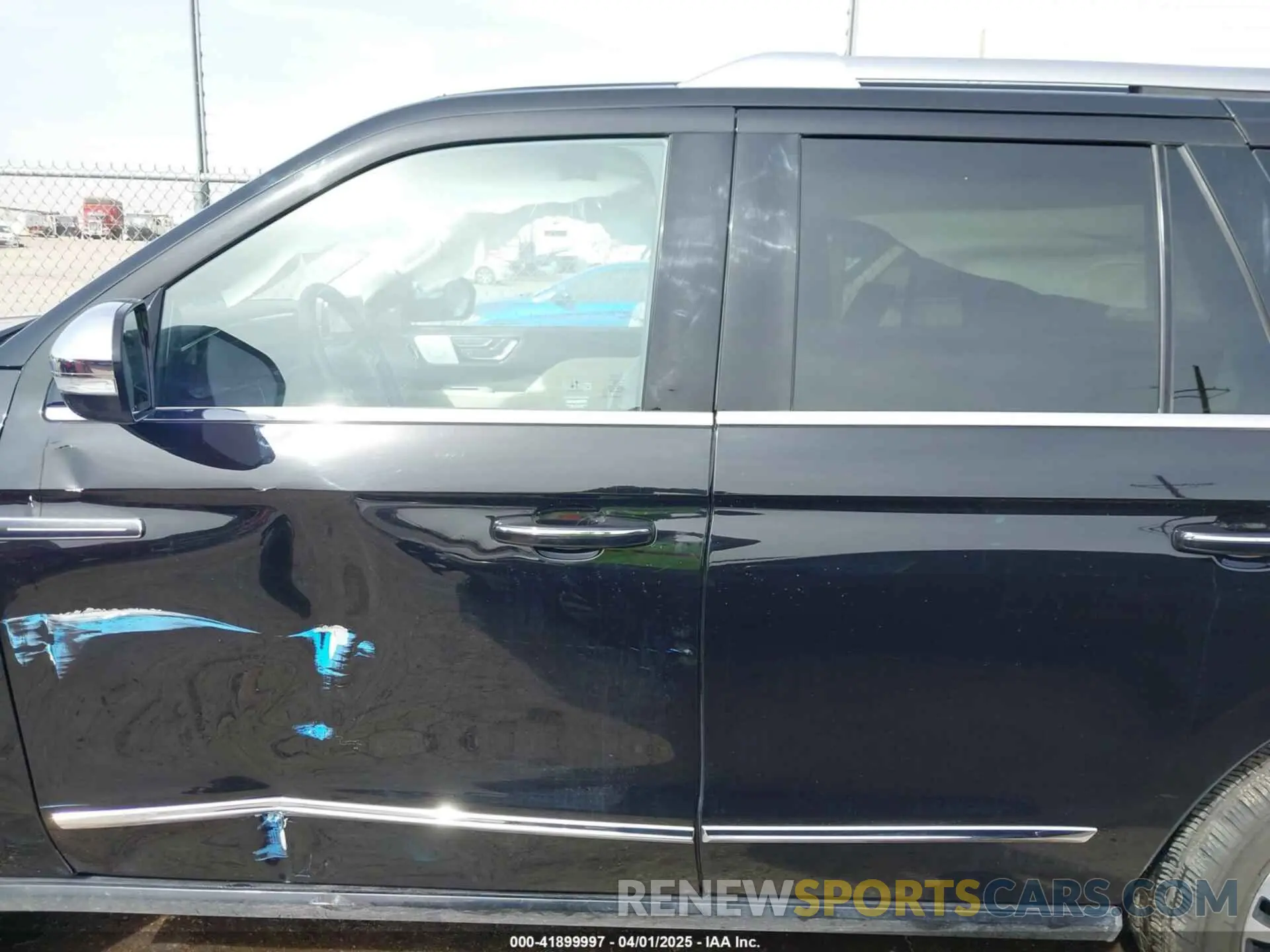14 Photograph of a damaged car 5LMJJ2TTXLEL17917 LINCOLN NAVIGATOR 2020