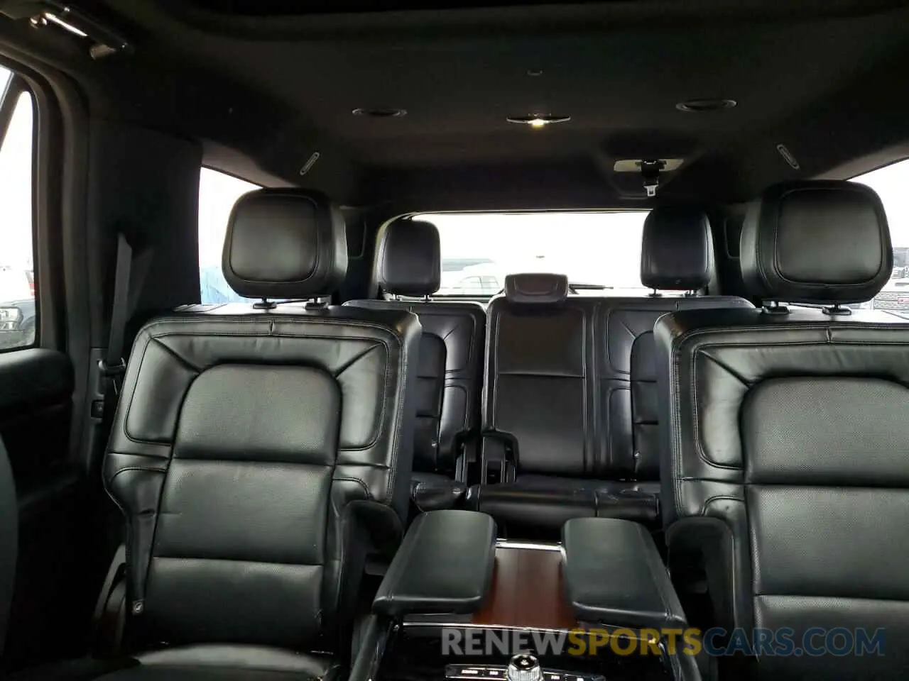 10 Фотография поврежденного автомобиля 5LMJJ3KT3LEL21850 LINCOLN NAVIGATOR 2020
