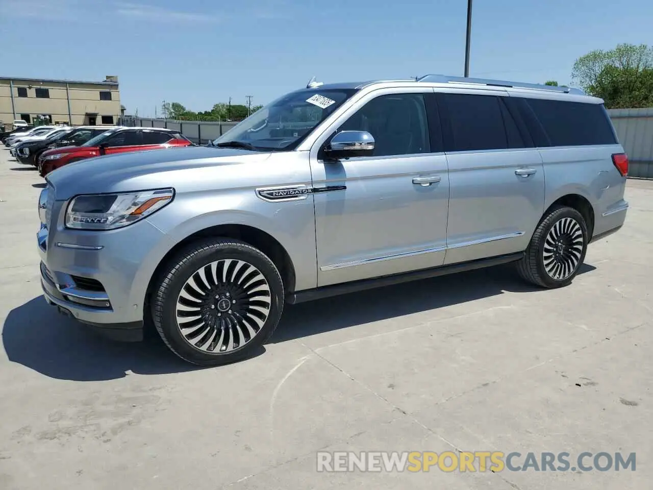 1 Фотография поврежденного автомобиля 5LMJJ3TT5LEL05146 LINCOLN NAVIGATOR 2020