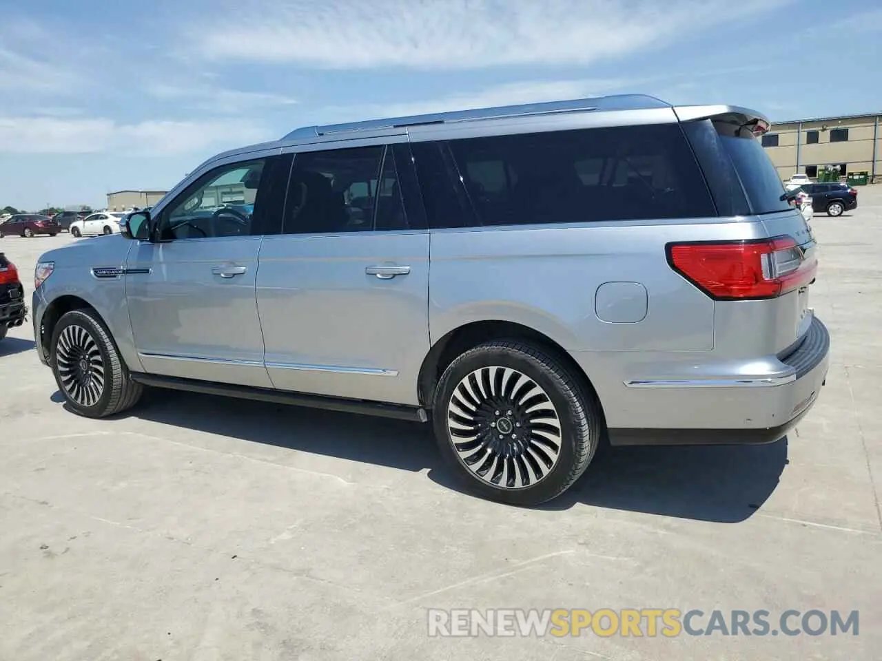 2 Фотография поврежденного автомобиля 5LMJJ3TT5LEL05146 LINCOLN NAVIGATOR 2020