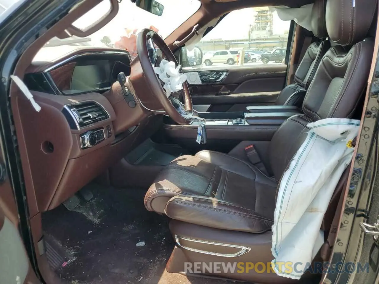 7 Photograph of a damaged car 5LMJJ3TTXLEL16191 LINCOLN NAVIGATOR 2020