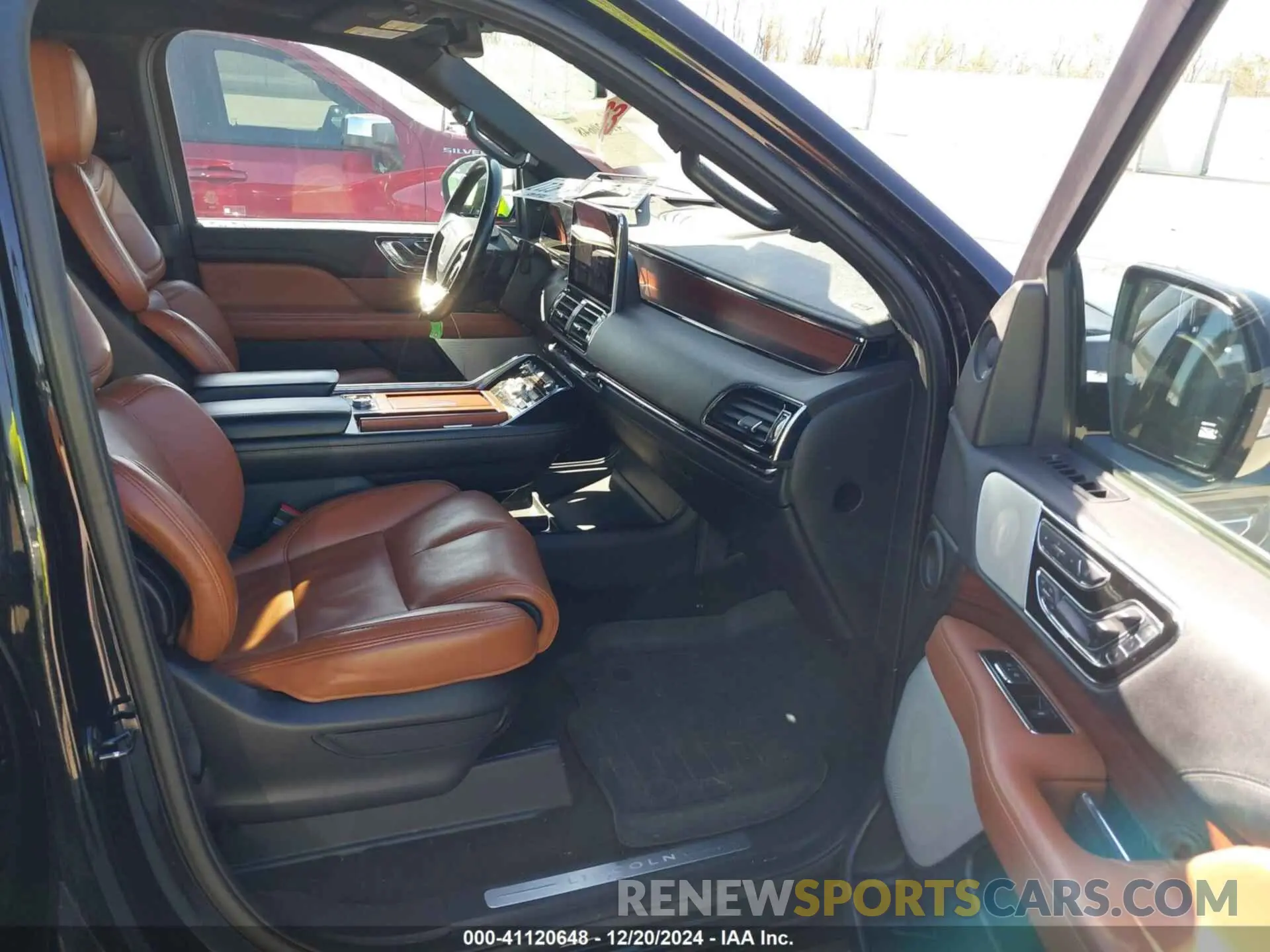 5 Фотография поврежденного автомобиля 5LMJJ2LT0MEL12033 LINCOLN NAVIGATOR 2021