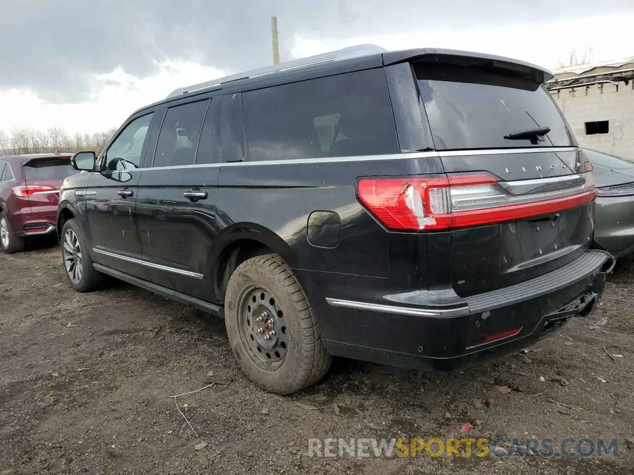 2 Photograph of a damaged car 5LMJJ3LTXMEL04818 LINCOLN NAVIGATOR 2021