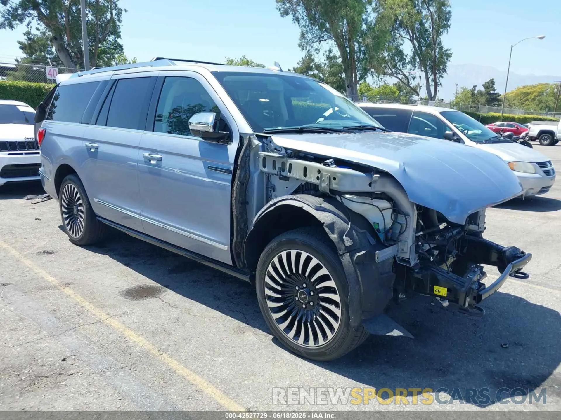 1 Photograph of a damaged car 5LMJJ3TT5MEL06864 LINCOLN NAVIGATOR 2021