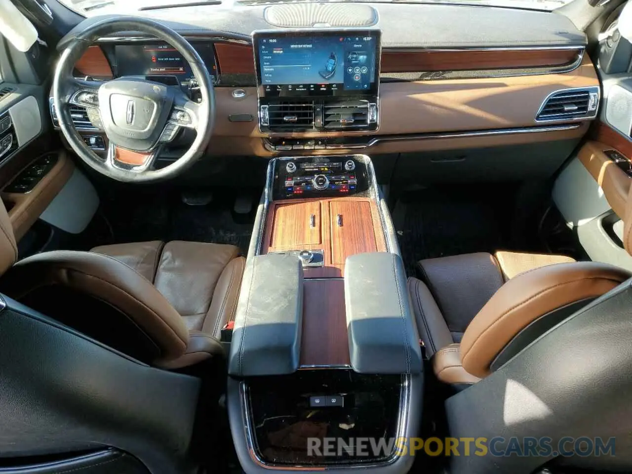 8 Photograph of a damaged car 5LMJJ2LT2NEL12553 LINCOLN NAVIGATOR 2022