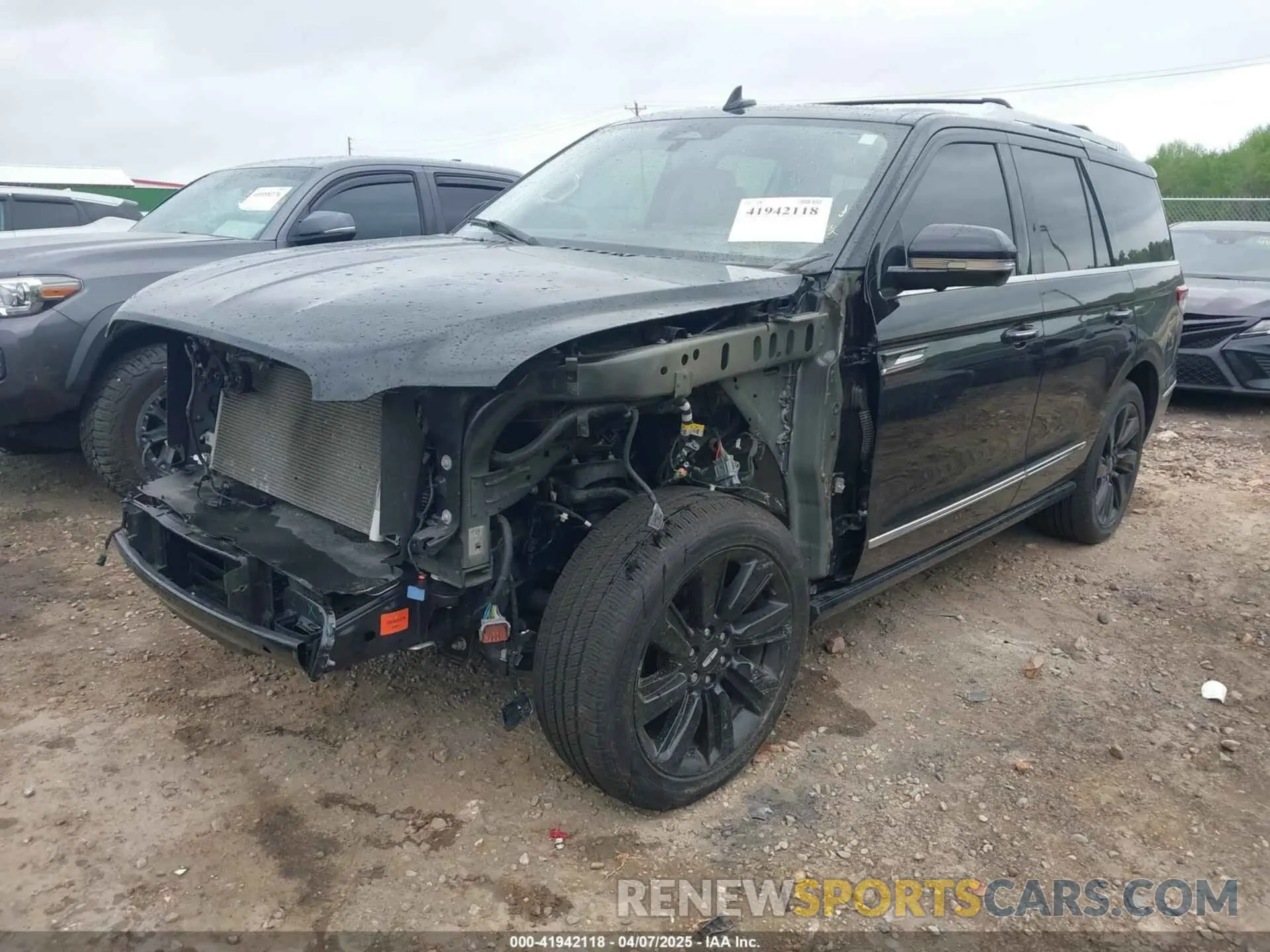 2 Фотография поврежденного автомобиля 5LMJJ2LT8NEL04005 LINCOLN NAVIGATOR 2022