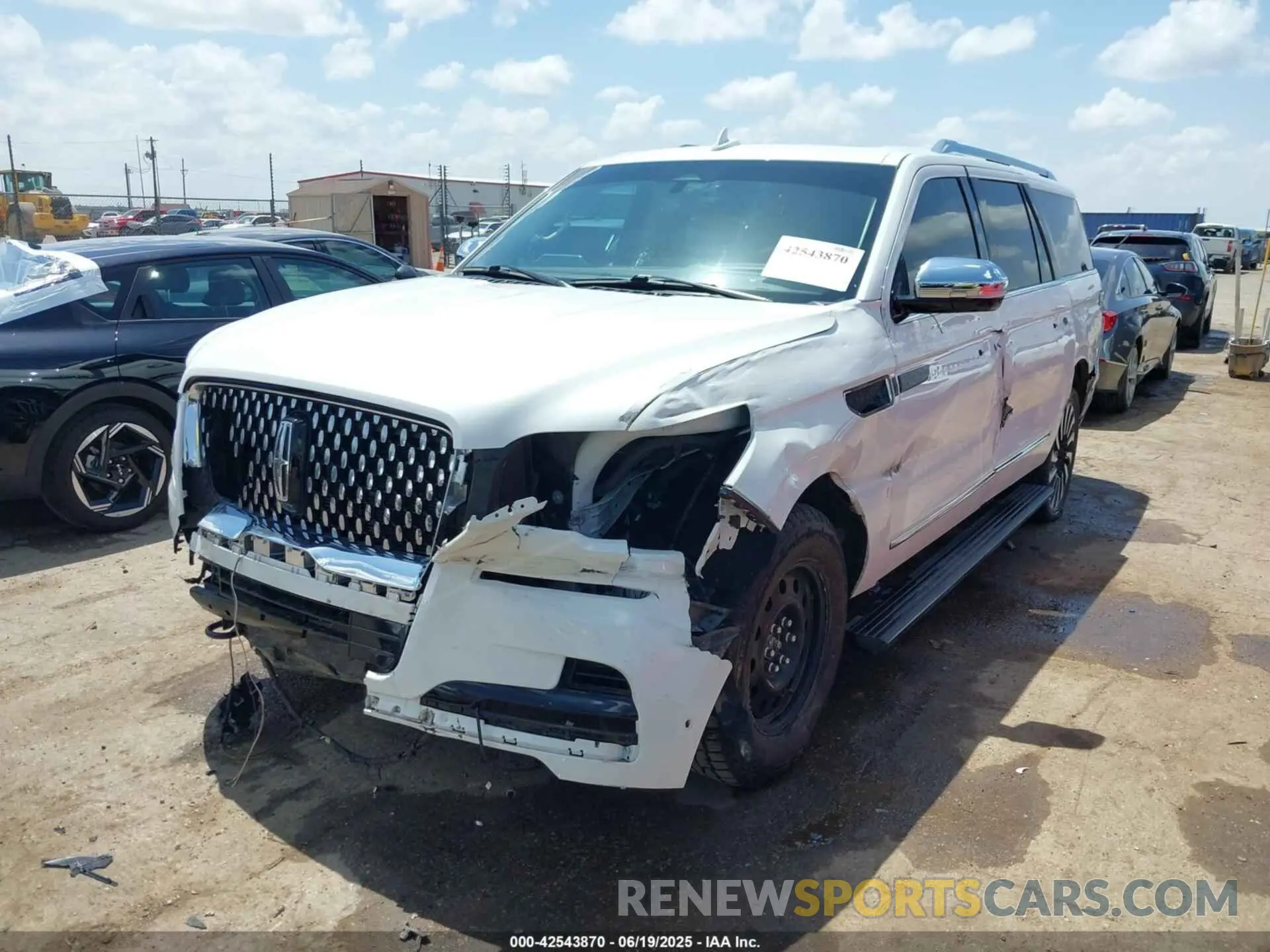 6 Фотография поврежденного автомобиля 5LMJJ3TT8NEL04771 LINCOLN NAVIGATOR 2022