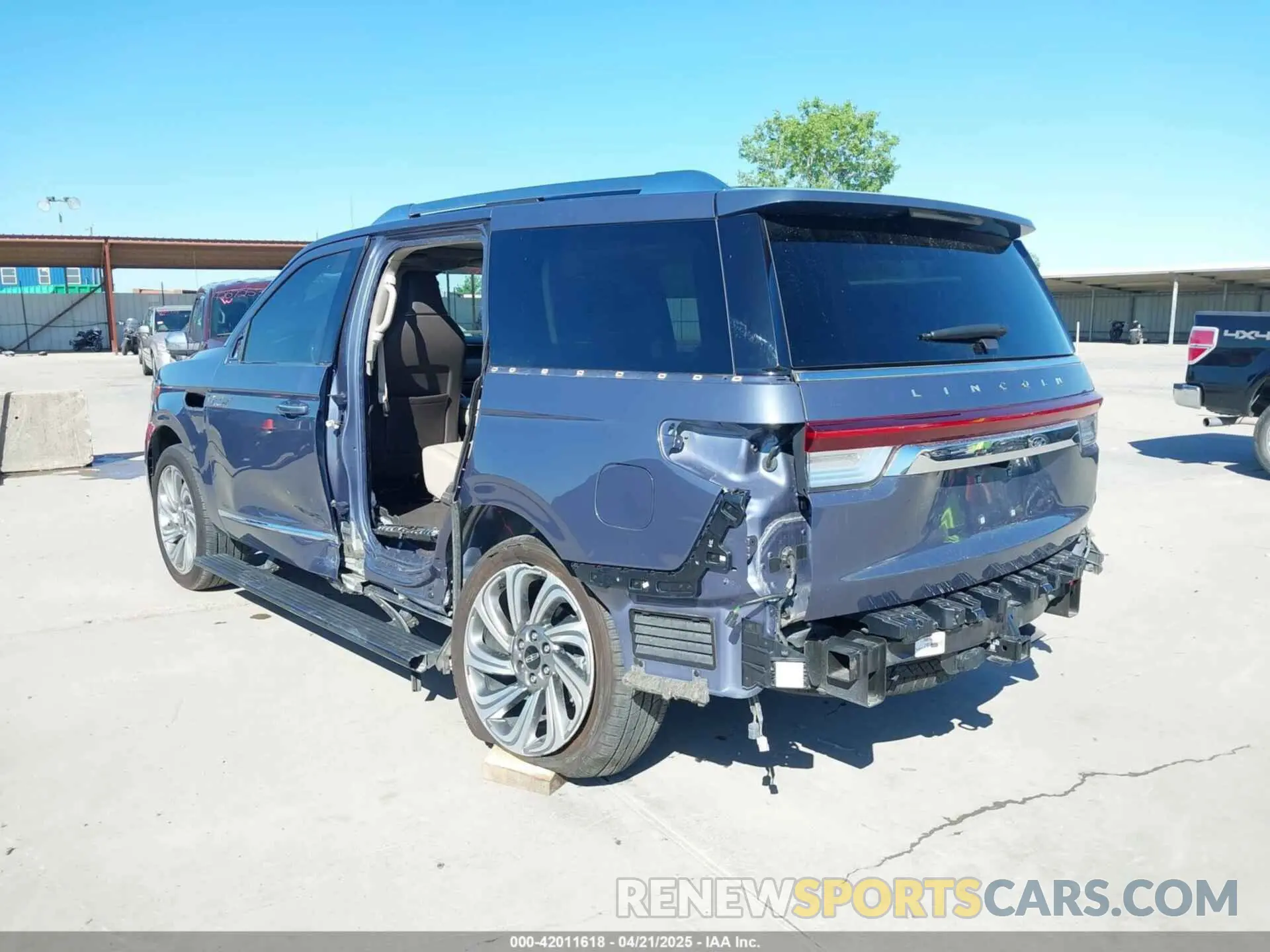 18 Фотография поврежденного автомобиля 5LMJJ2LG2PEL00893 LINCOLN NAVIGATOR 2023