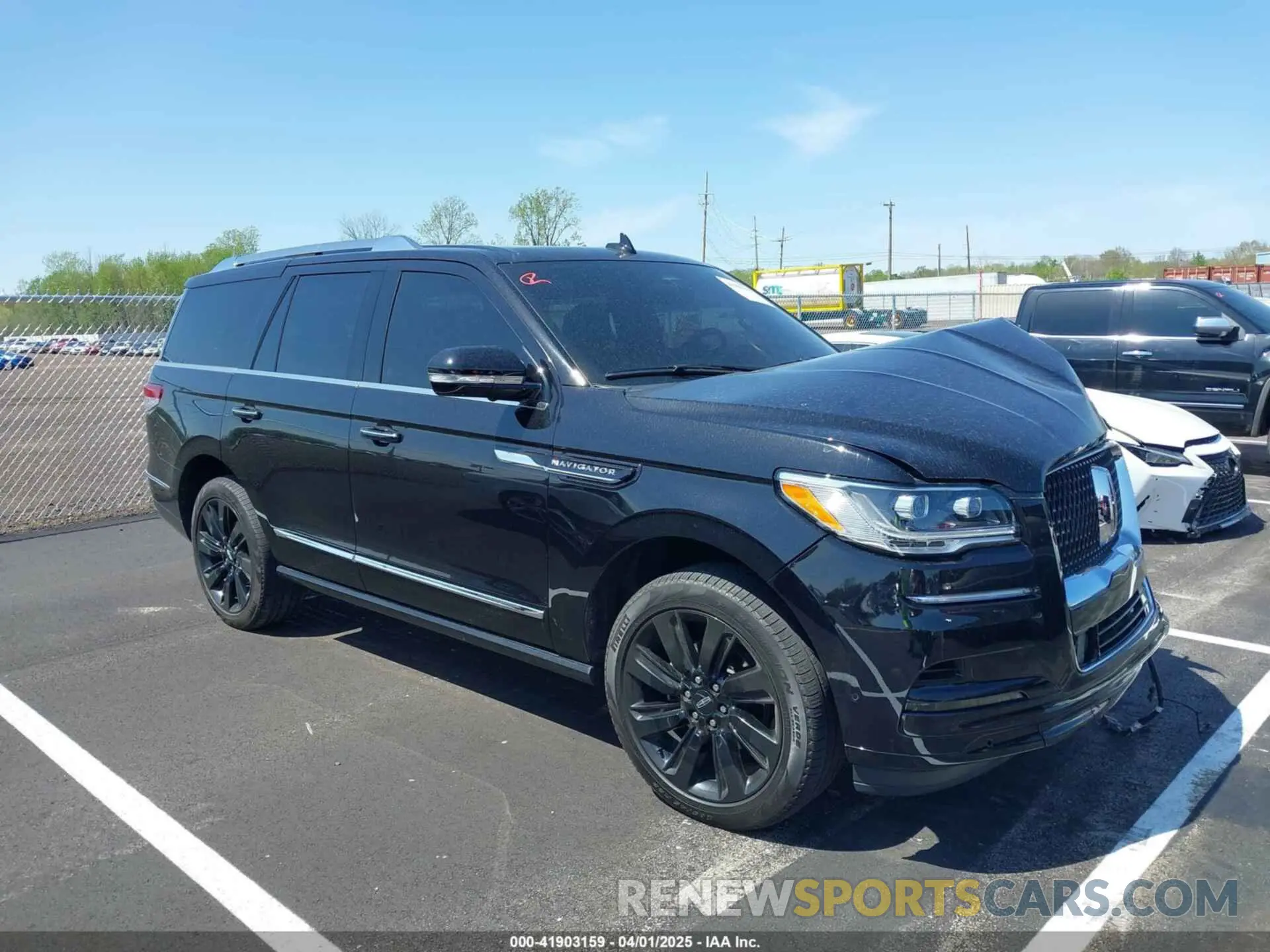 1 Фотография поврежденного автомобиля 5LMJJ2LG4PEL08977 LINCOLN NAVIGATOR 2023