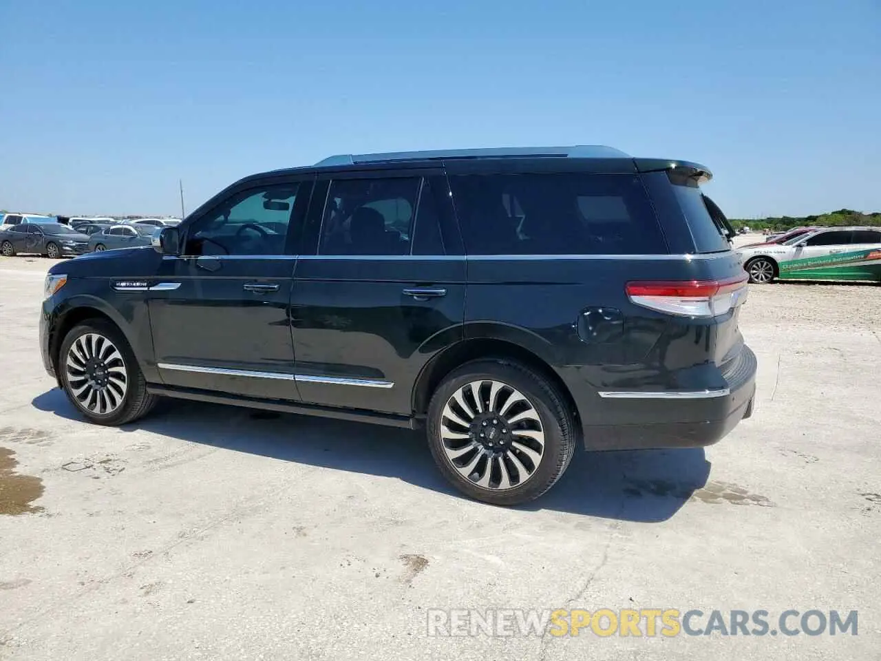 2 Photograph of a damaged car 5LMJJ2TG6PEL06907 LINCOLN NAVIGATOR 2023