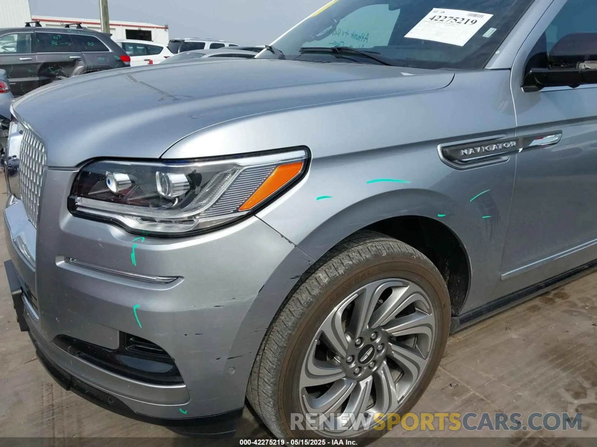 6 Photograph of a damaged car 5LMJJ3LG4PEL12405 LINCOLN NAVIGATOR 2023
