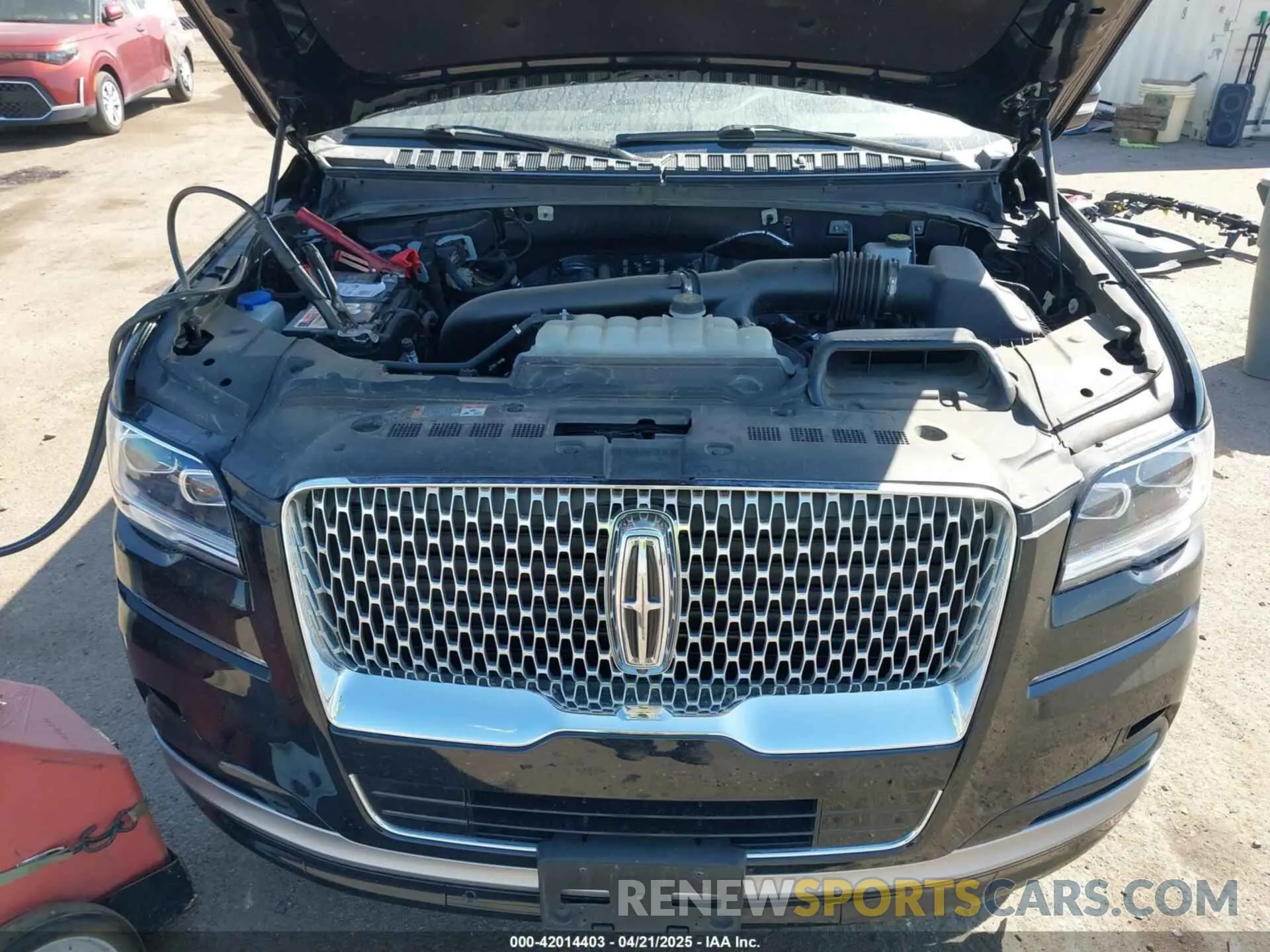 10 Photograph of a damaged car 5LMJJ3LG8PEL03450 LINCOLN NAVIGATOR 2023