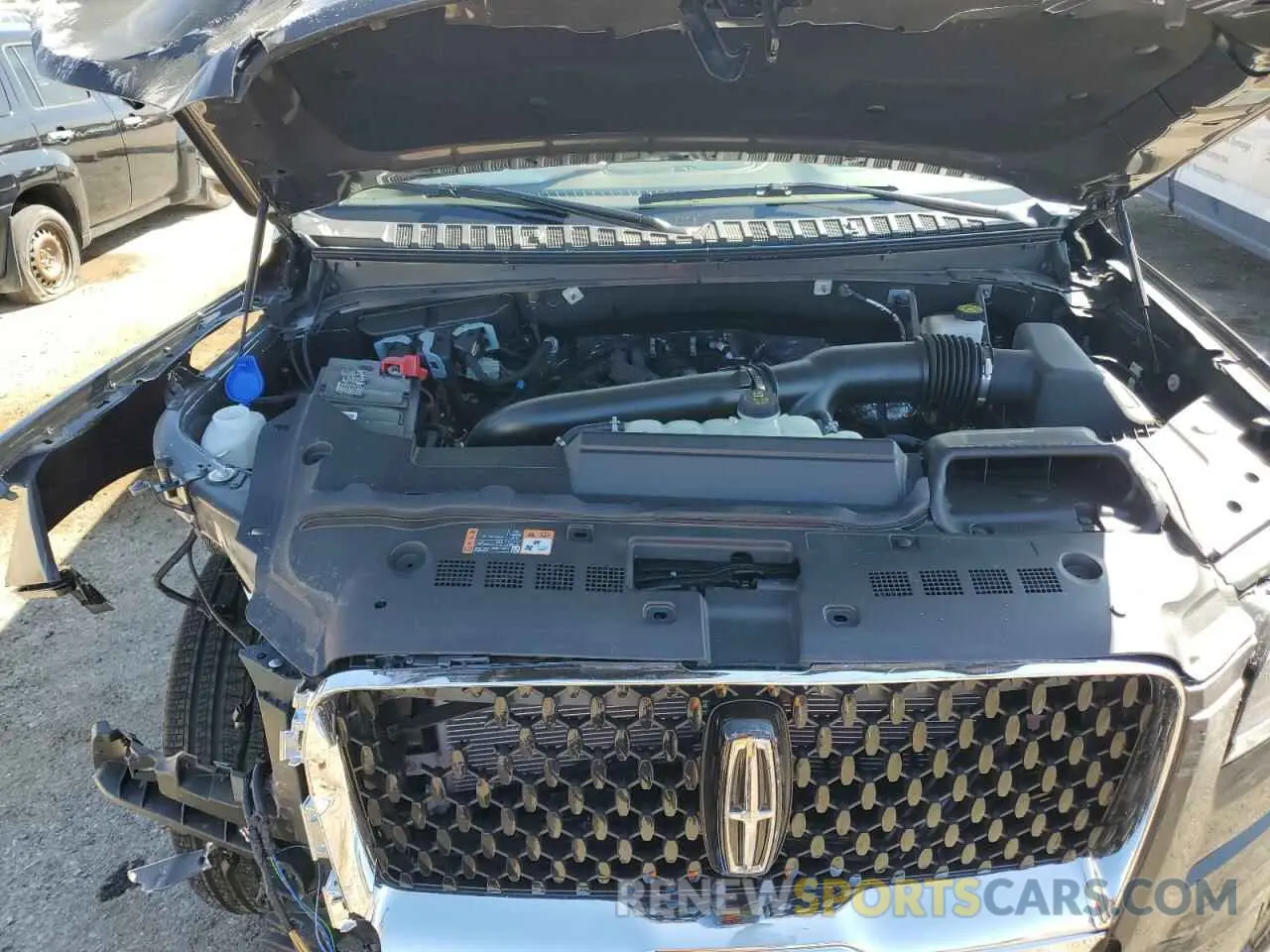 13 Photograph of a damaged car 5LMJJ2TG1REL18997 LINCOLN NAVIGATOR 2024