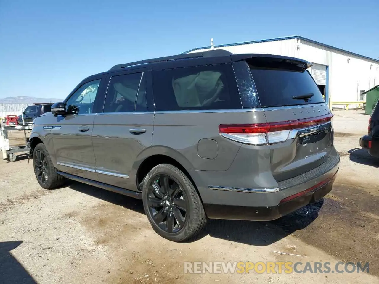 2 Photograph of a damaged car 5LMJJ2TG1REL18997 LINCOLN NAVIGATOR 2024