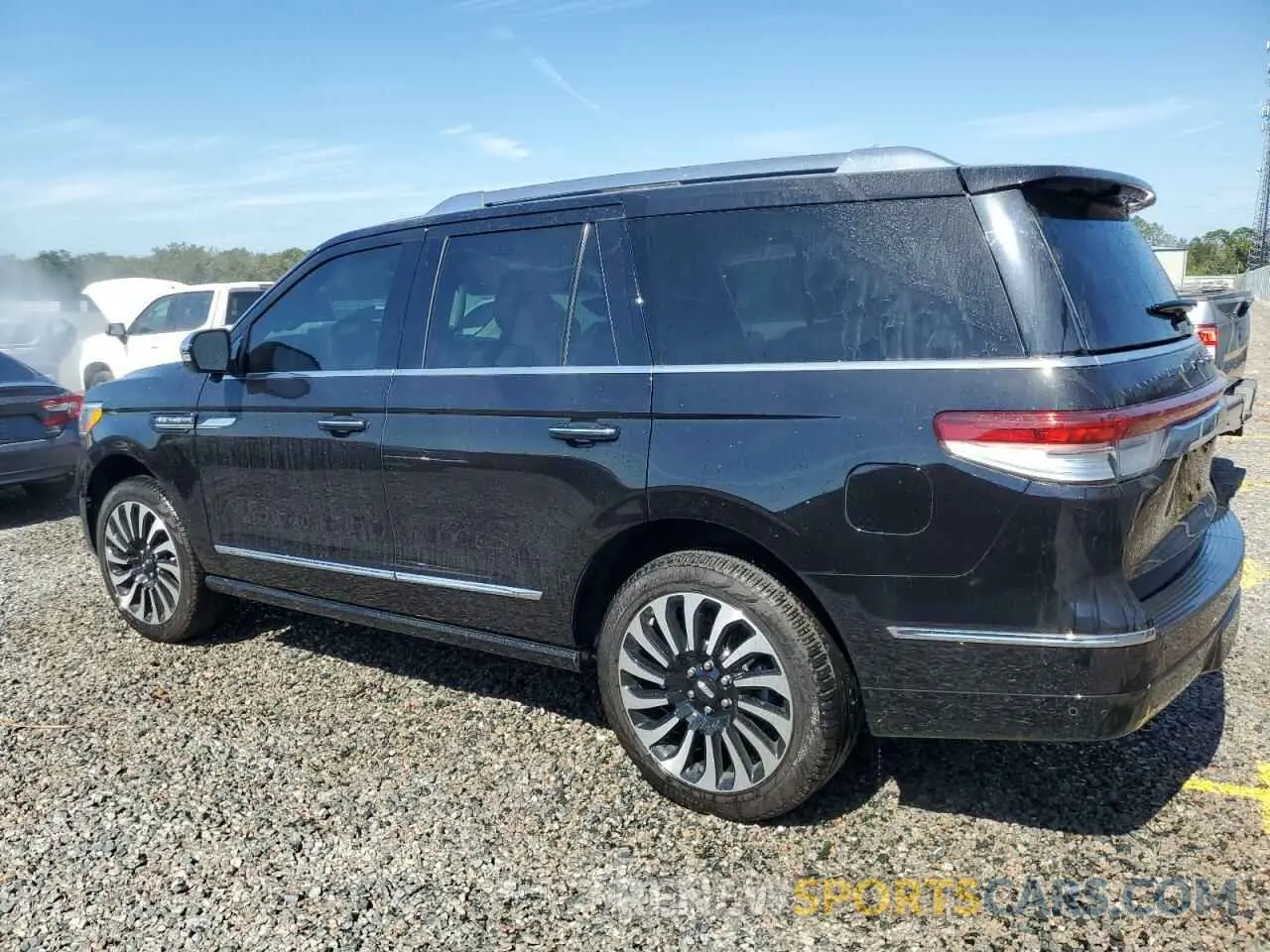 2 Фотография поврежденного автомобиля 5LMJJ2TG8REL06149 LINCOLN NAVIGATOR 2024