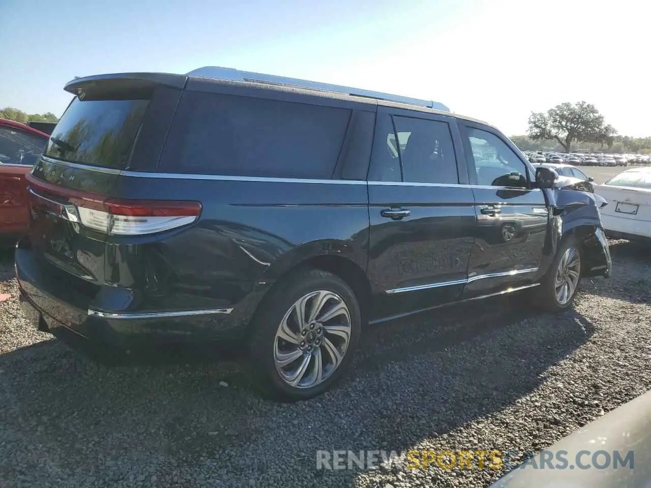 3 Photograph of a damaged car 5LMJJ3LG4REL05344 LINCOLN NAVIGATOR 2024