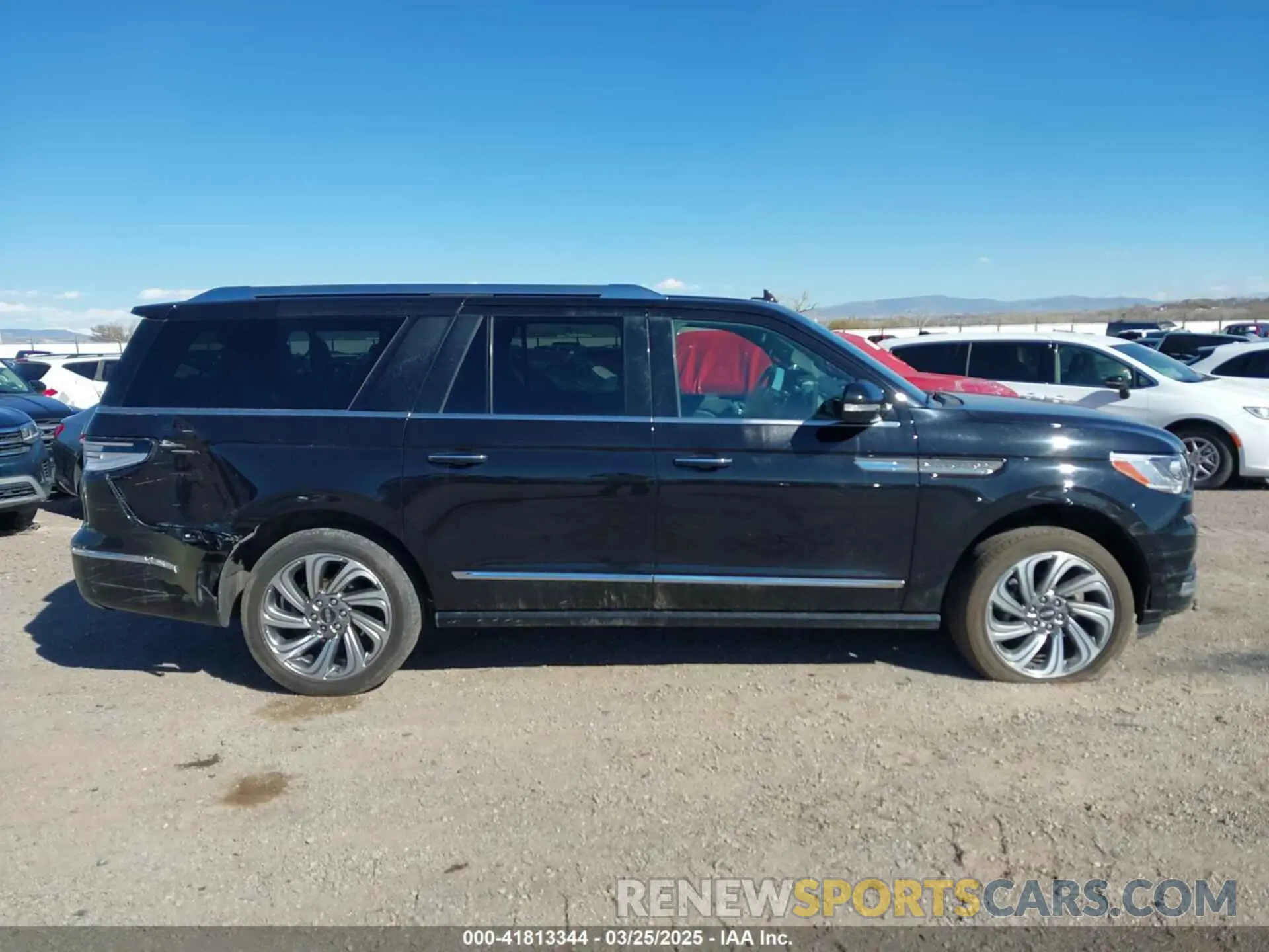 13 Photograph of a damaged car 5LMJJ3NG2REL02634 LINCOLN NAVIGATOR 2024