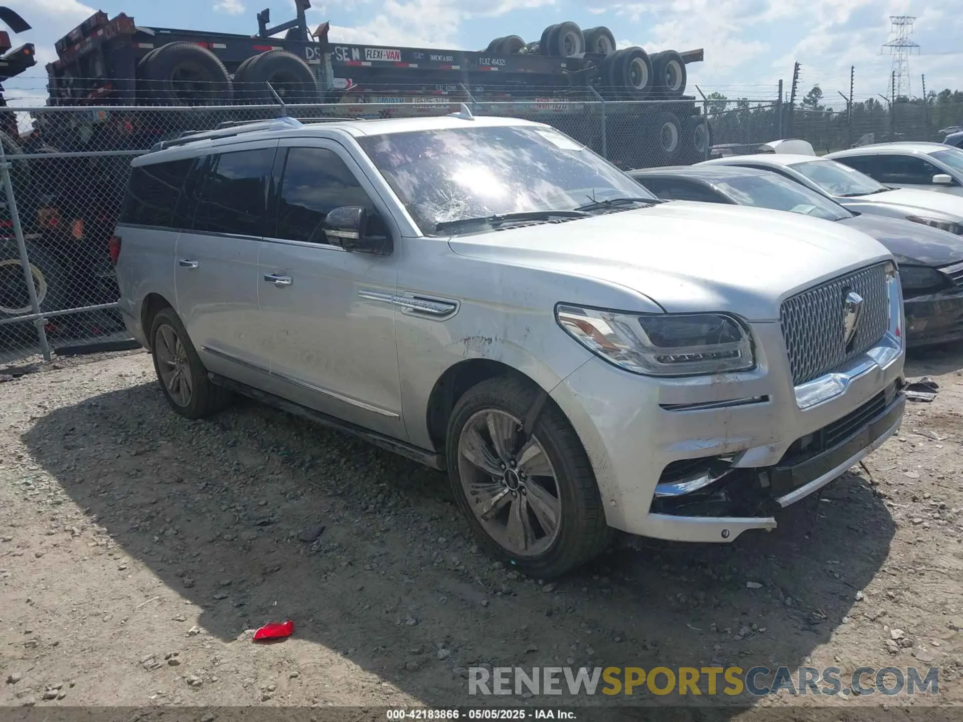 1 Фотография поврежденного автомобиля 5LMJJ3LT9KEL04872 LINCOLN NAVIGATOR L 2019