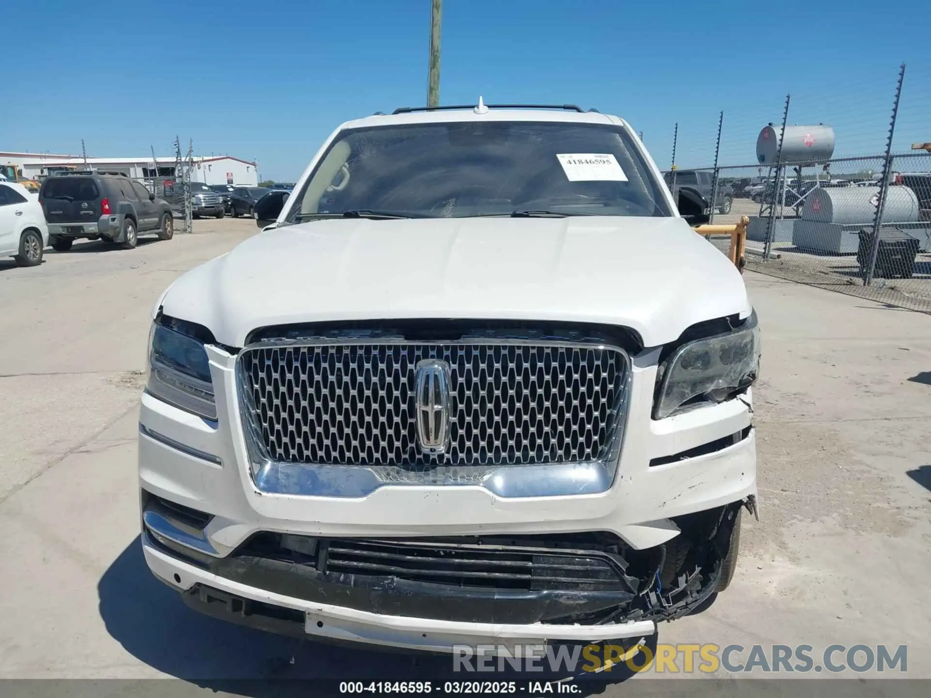 12 Photograph of a damaged car 5LMJJ3LT9KEL16780 LINCOLN NAVIGATOR L 2019