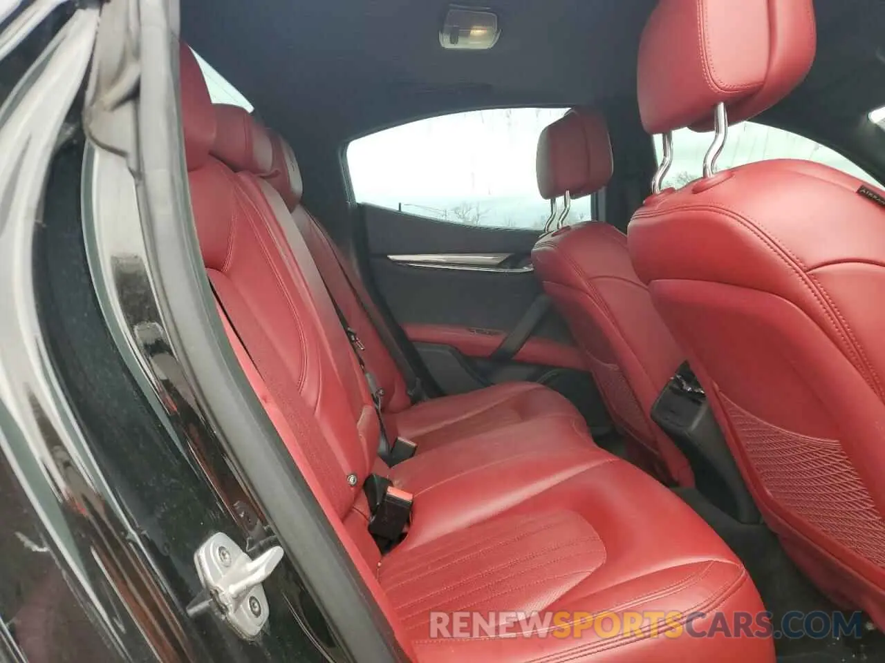 10 Фотография поврежденного автомобиля ZAM57XSA4K1324951 MASERATI ALL MODELS 2019