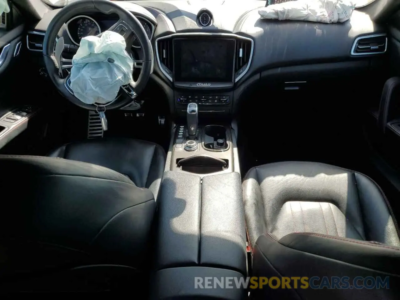 8 Photograph of a damaged car ZAM57XSA7K1328184 MASERATI ALL MODELS 2019