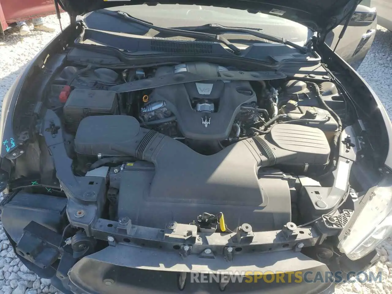 11 Photograph of a damaged car ZAM57XSA9K1312701 MASERATI ALL MODELS 2019